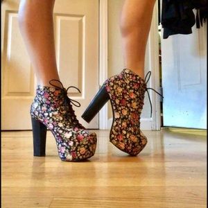 Jeffrey Campbell’s Litas